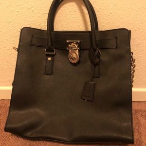 Large Black Micheal Kors Bag